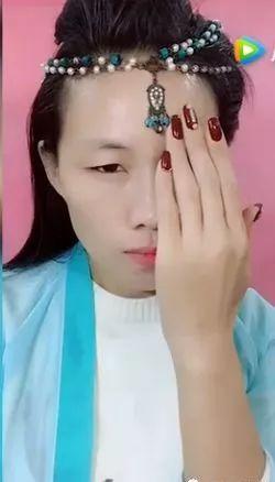 娱乐吃瓜酱化妆,变身时尚达人！