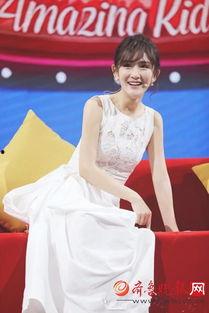 娱乐吃瓜姐谢娜,娱乐圈的“吃瓜女王”